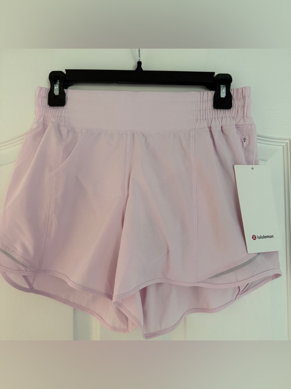Lululemon Hotty Hot Short 4” size 8